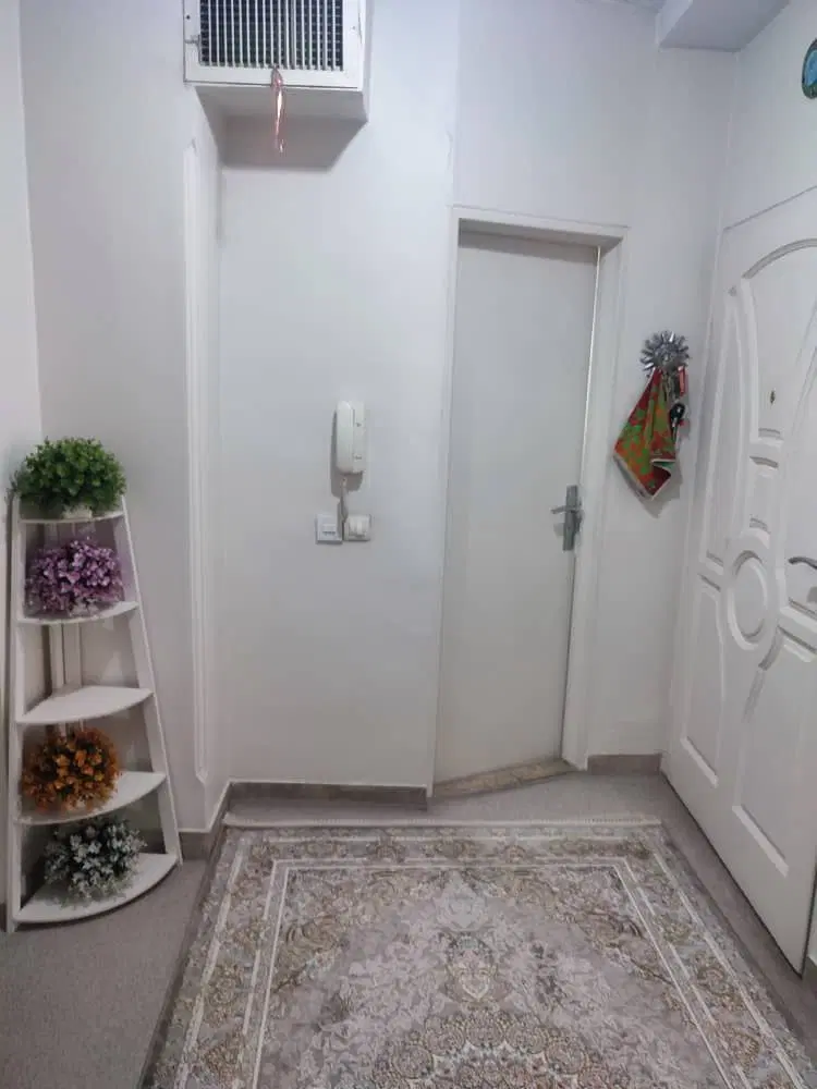 ۴۶ متری ، با پارکینگ و انباری