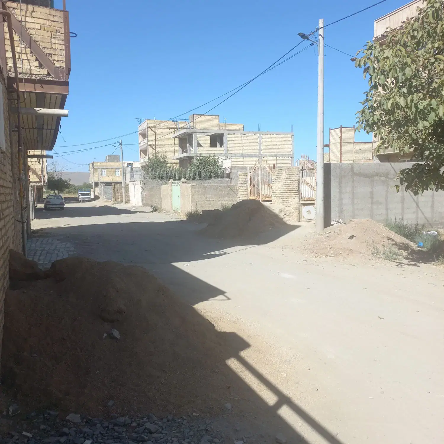 زمین مسکونی چهاردیواری نامیله
