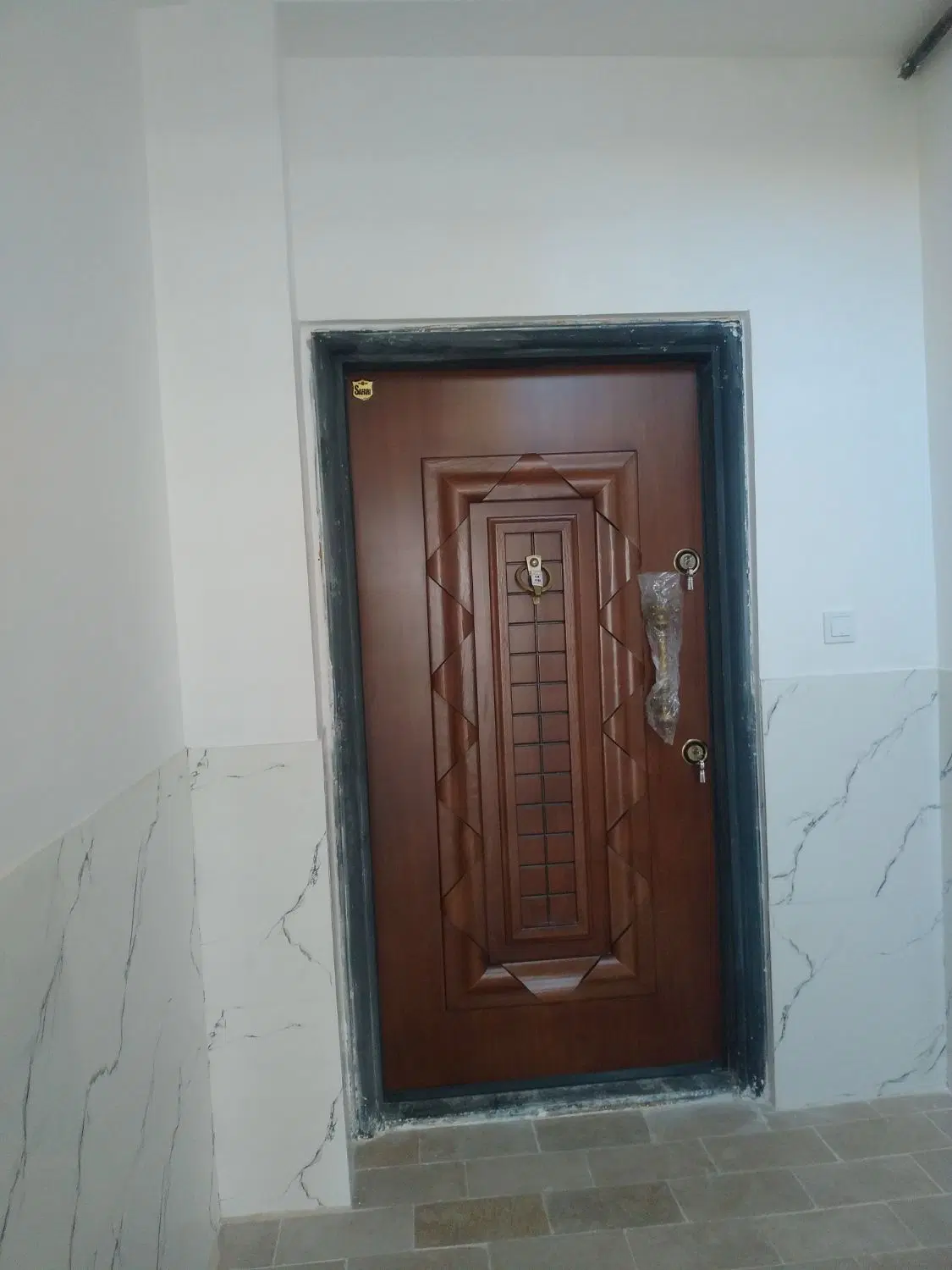 اجاره ی طبقه نوساز 120متری ازناو