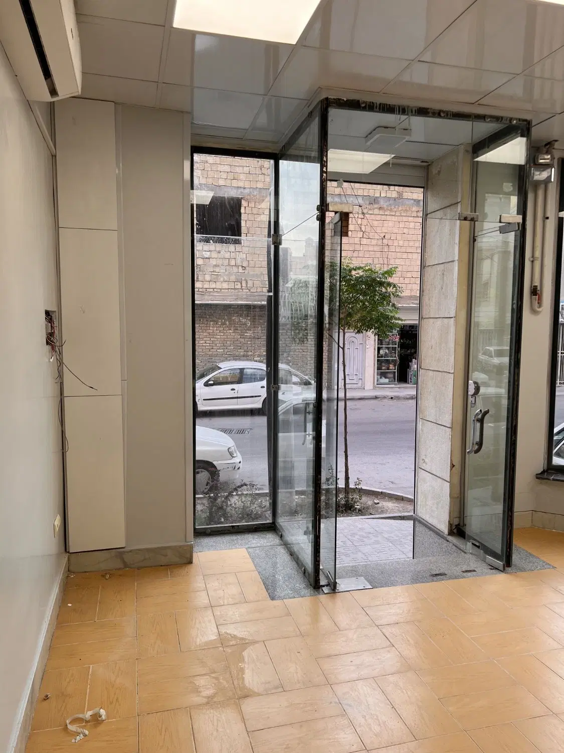 رهن و اجاره مغازه ۴۰ متری تجاری