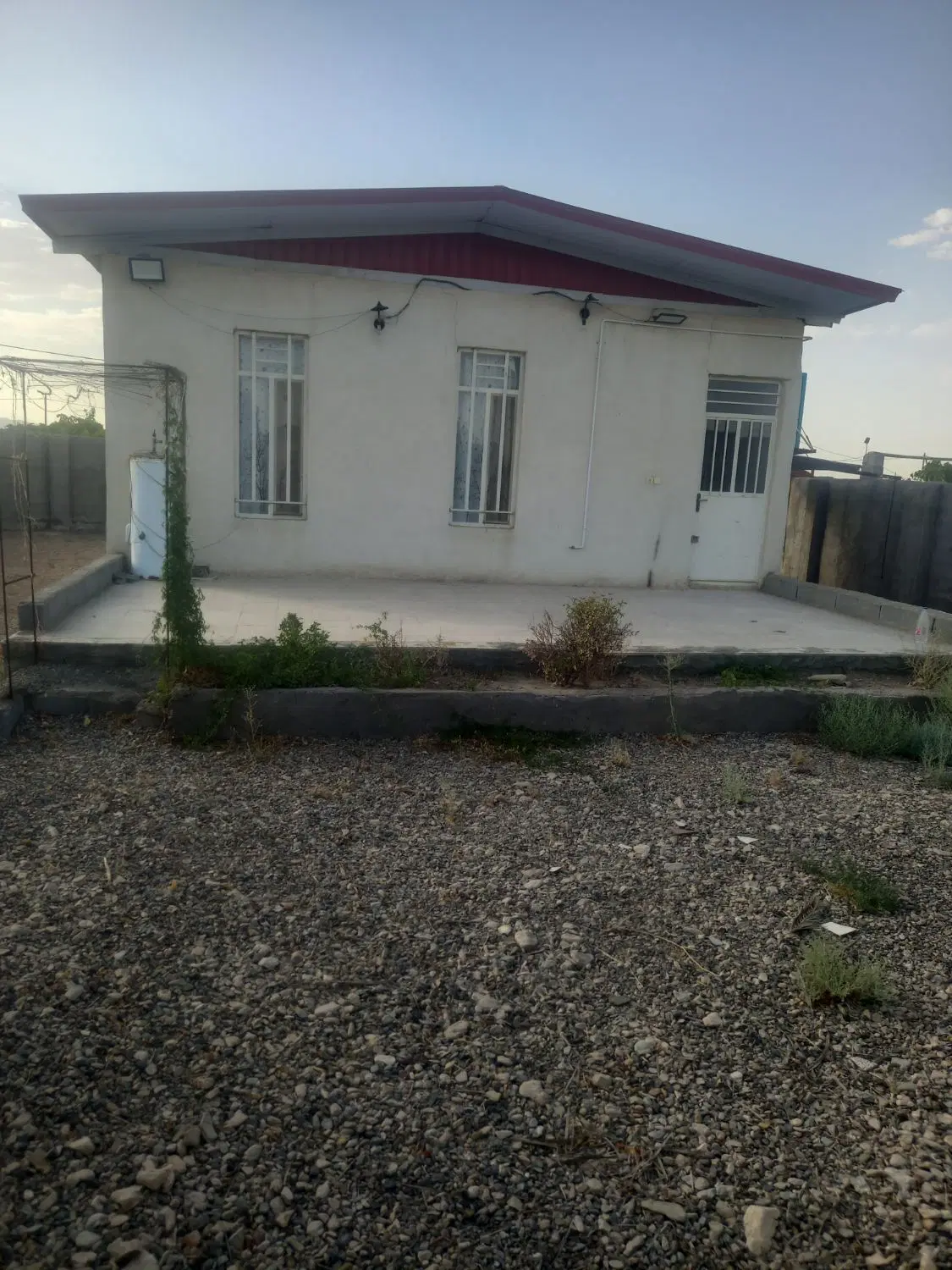 فروش خانه باغ سه نبش  دوکله در چاه قوسکی (خیراباد)