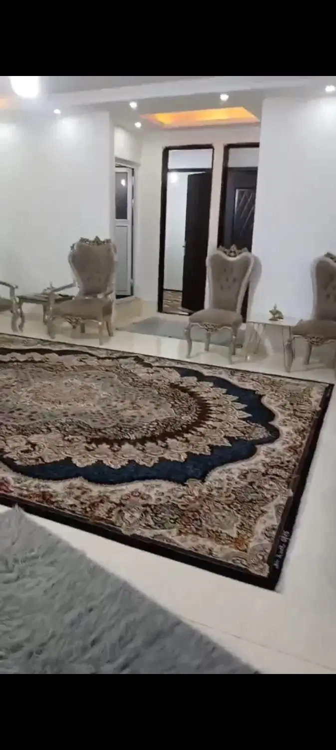 فروش خانه.۱۰۰ متر ملاباشی کوچه ارغوان