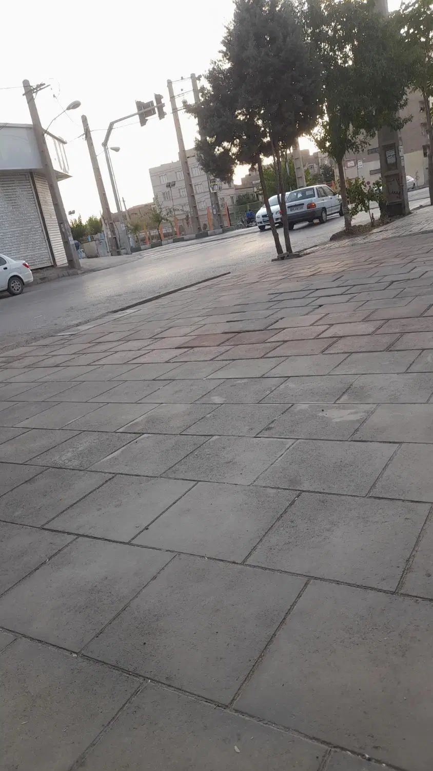 زمین جنوبی واقع در شهرک قدس فاز۳ و۴