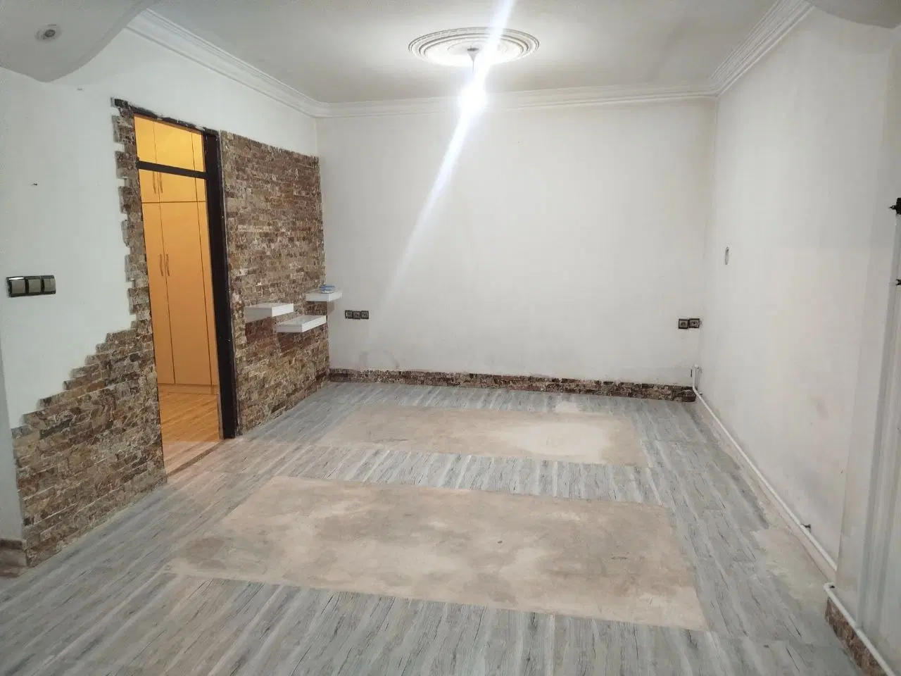 منزل مسکونی نقلی