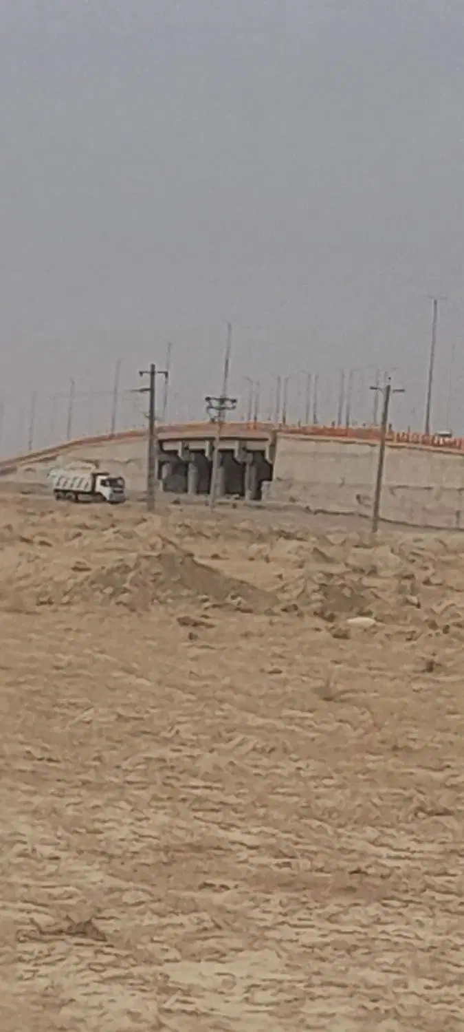 زمین جنب پل کمربندی شمالی اراک ۵۷۶متر دوکله سندار