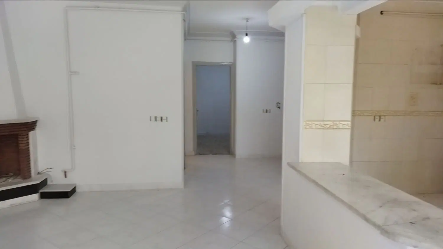 اپارتمان ۹۰ متری گلبرگ یک