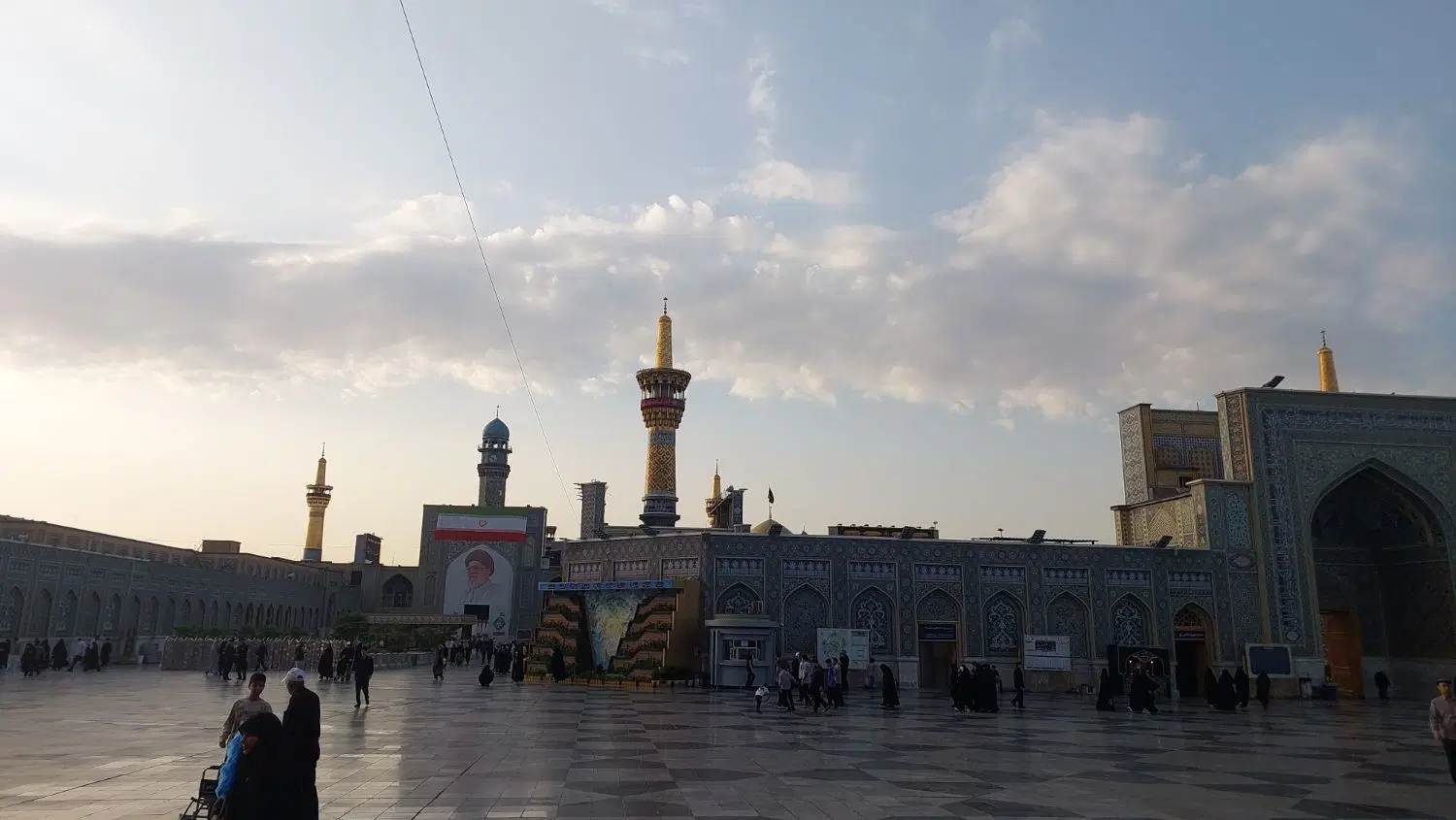 یک باب منزل ۸۰ متری در مشهد خیابان ایثارگران
