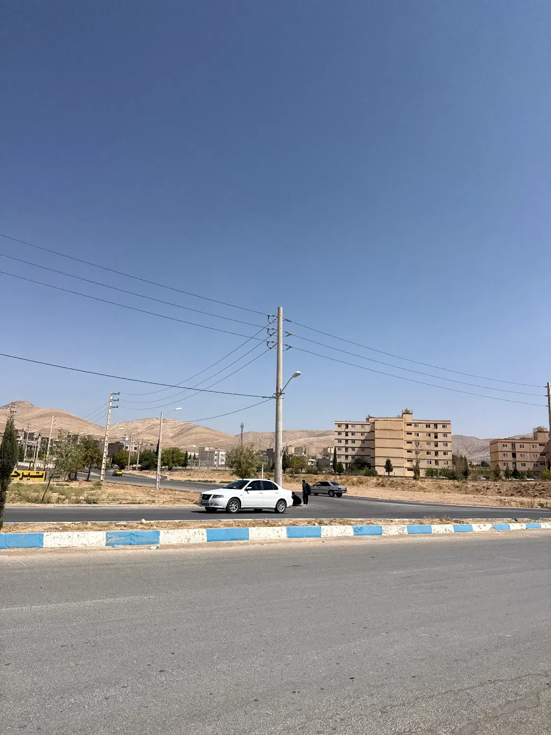 زمین ۲۳۰ متری فاز دو صدرا دونبش