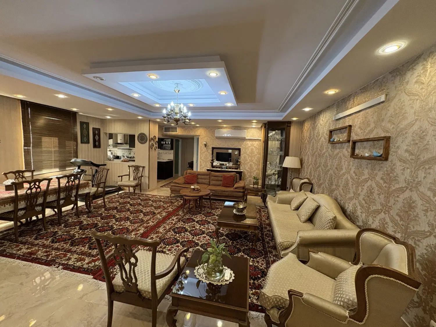 آپارتمان تک واحدی با ویوابدی