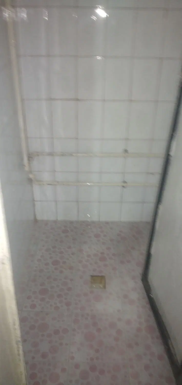 زیرهمکف‌فروشی‌واجاره