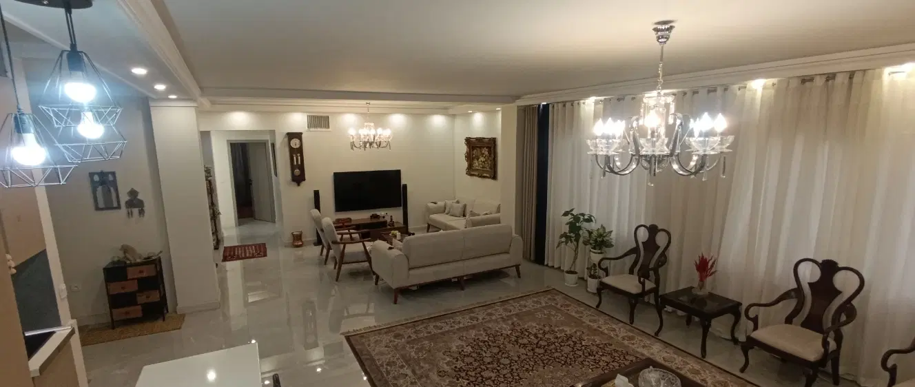 تک واحدی سعادت آباد تاپ لوکیشن ۱۳۰ متر ۳ خواب
