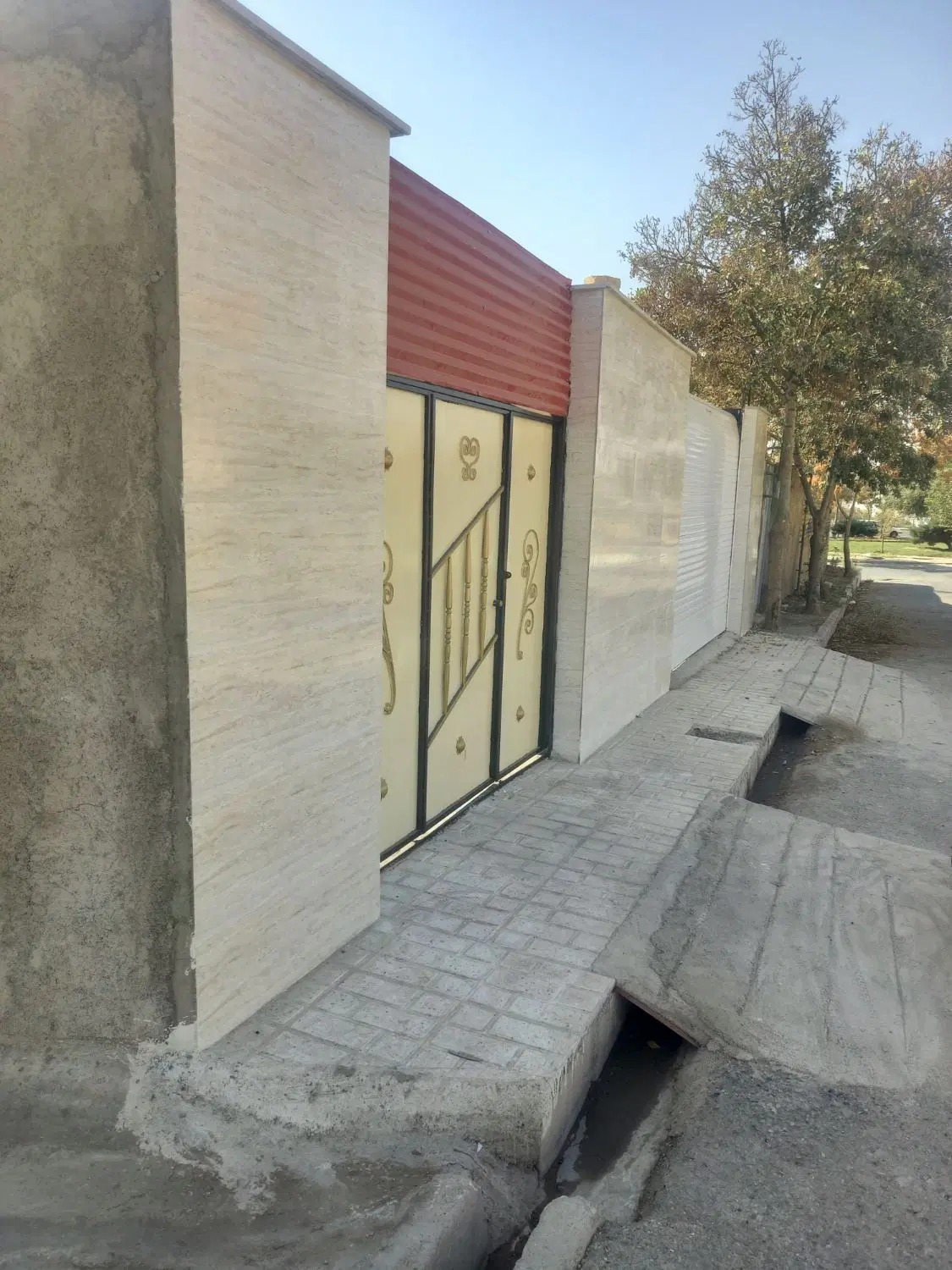 خانه ویلایی ۱۶۰ متری دونبش