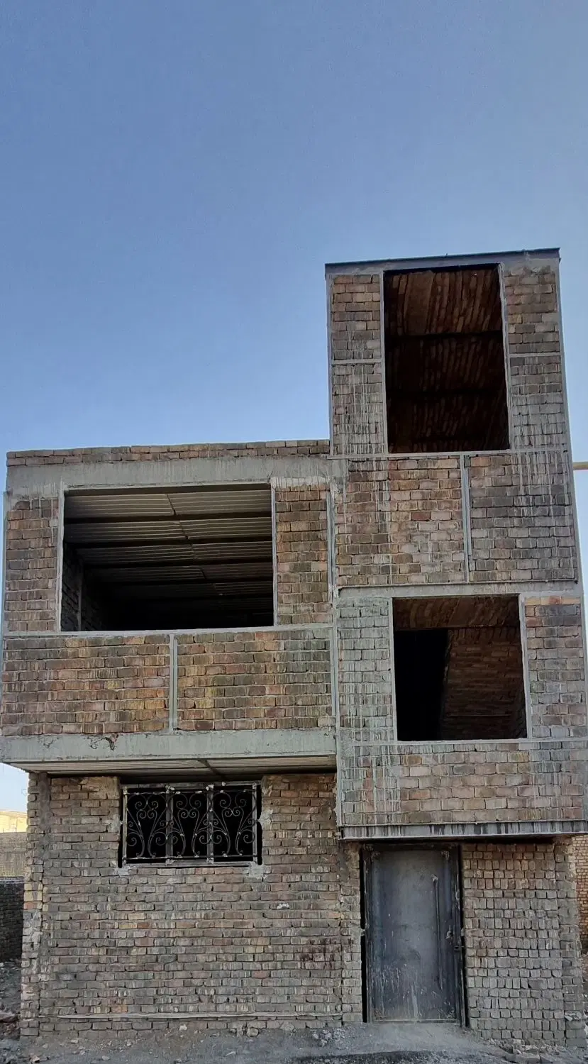 خانه مبارک آباد سفت کاری شده