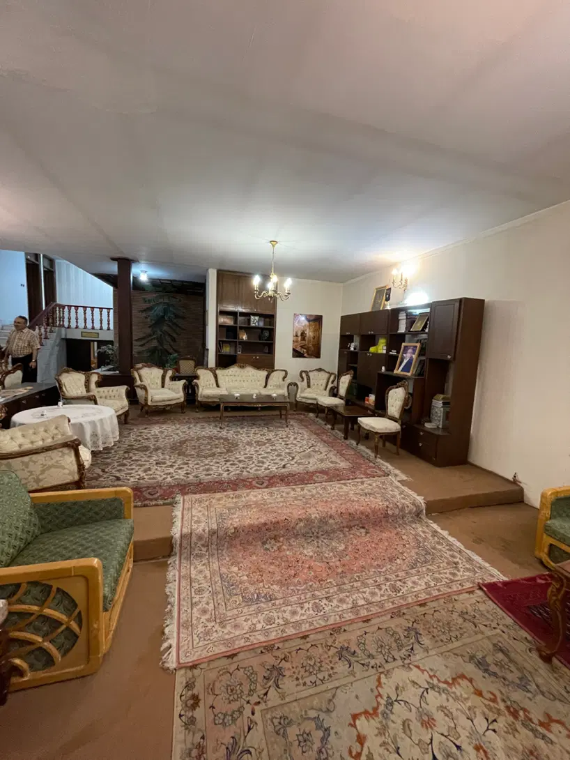 ۸۰۰ متر بنا بی نظیر در بهترین لوکیشن سجاد - گویا