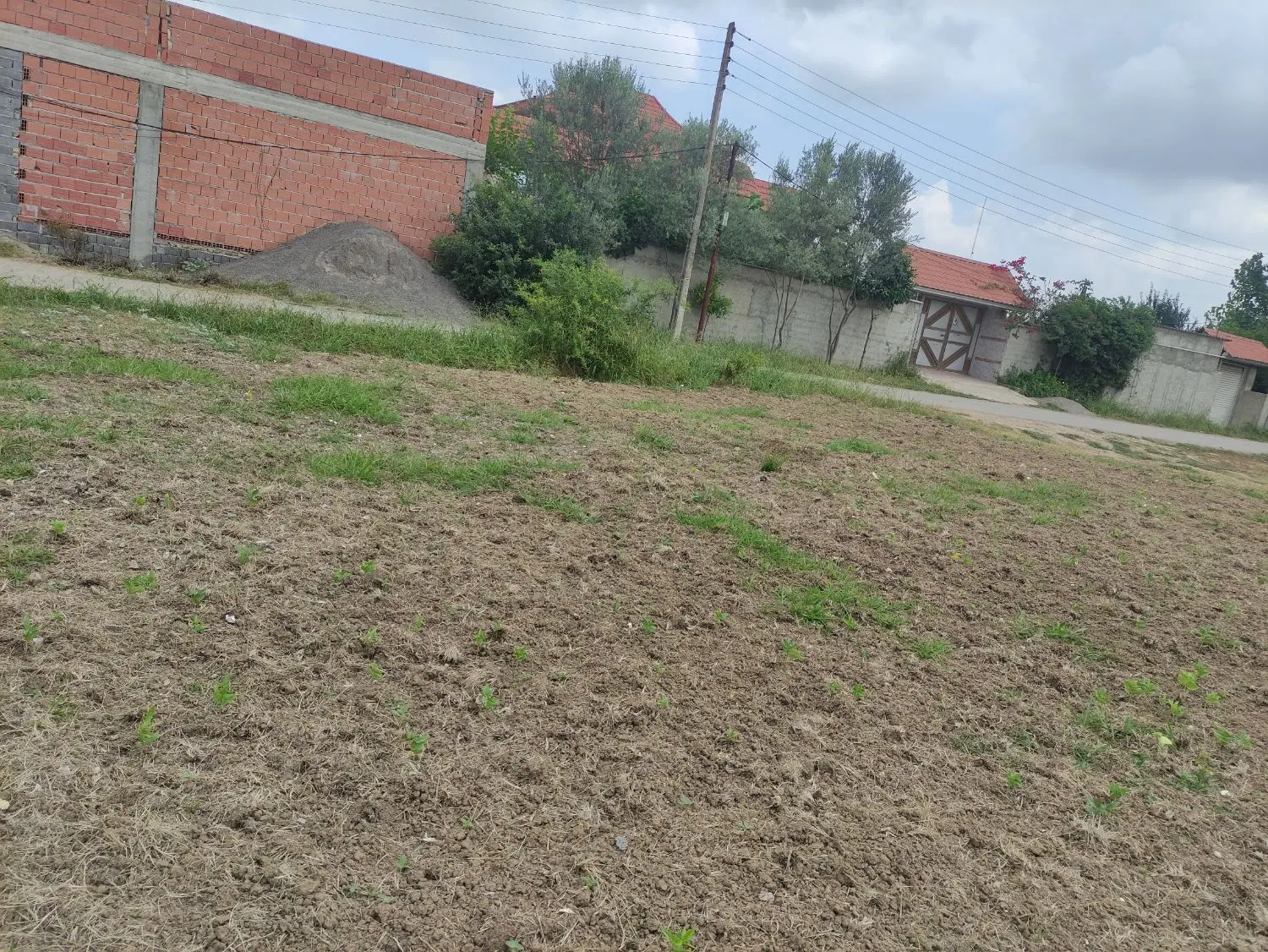 زمین مسکونی دو نبش