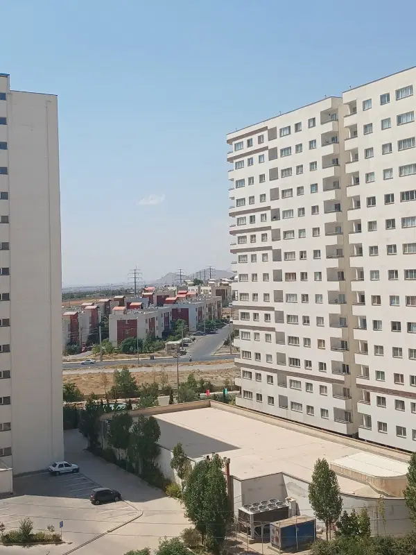 فروش و معاوضه‌ی زمین