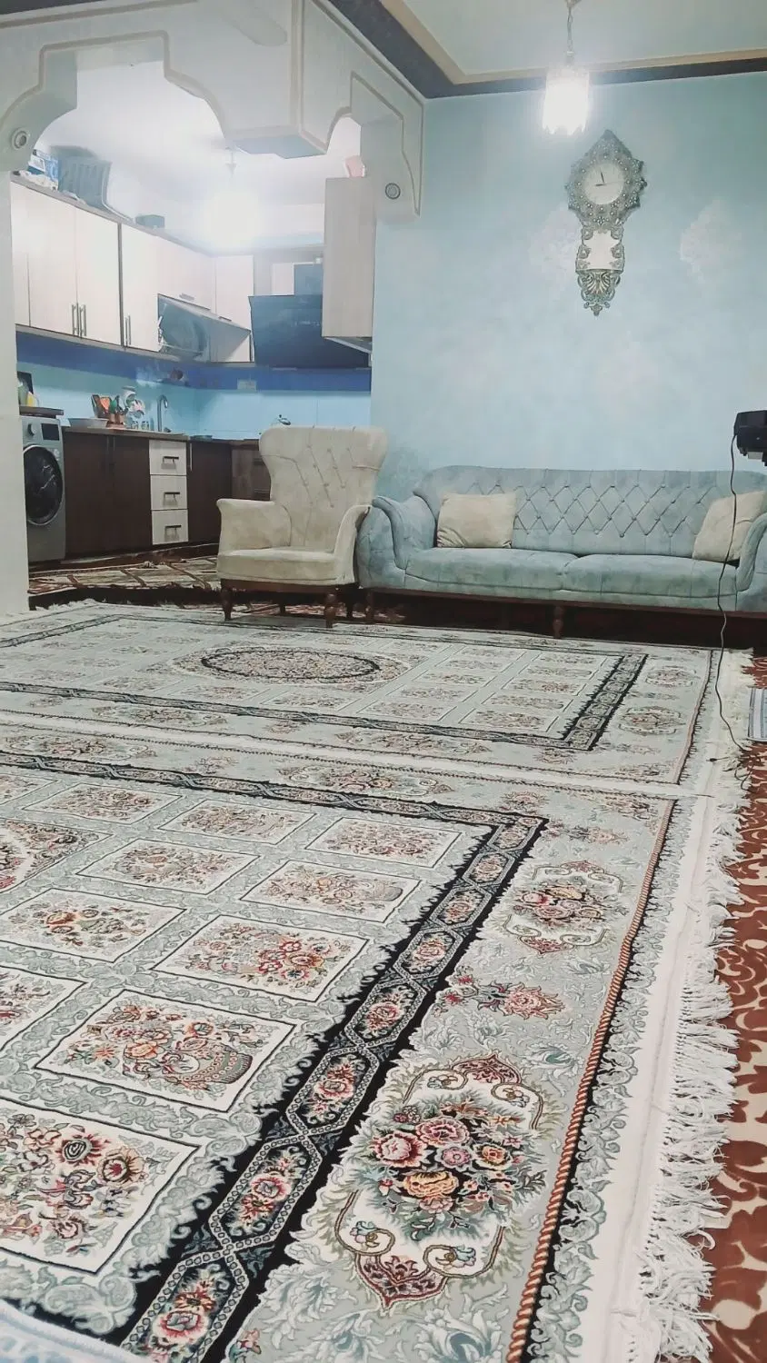 فروش آپارتمان ۸۱ متری طبقه ی بالا