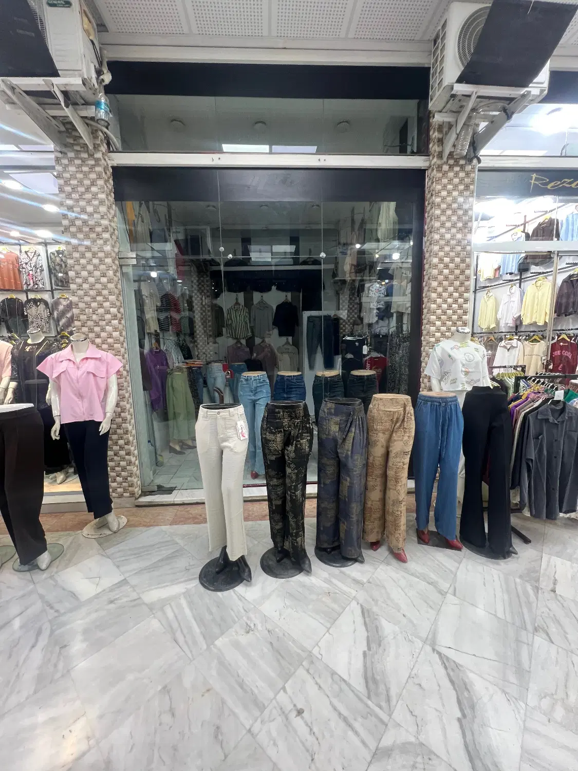 فروش مغازه پاساژ زحمتکش آستارا