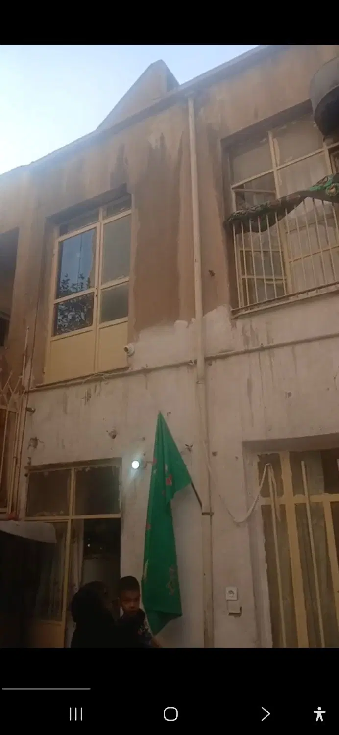 یک باب منزل