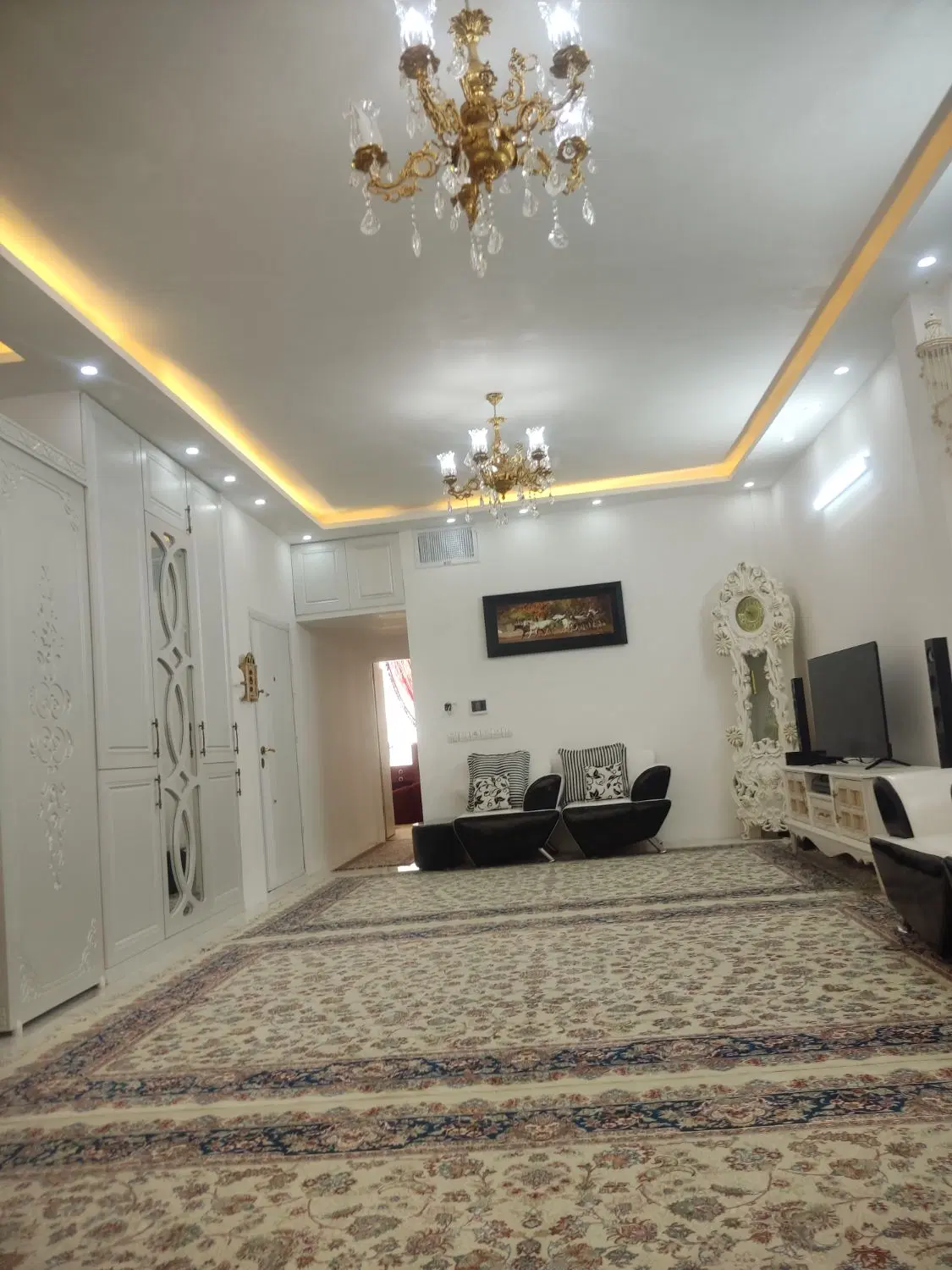 ۱۱۲ متری دو خواب در مهرآباد