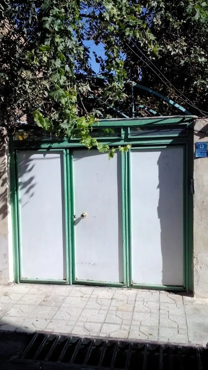 خانه ویلایی 100 متری دوطبقه حیاط دار