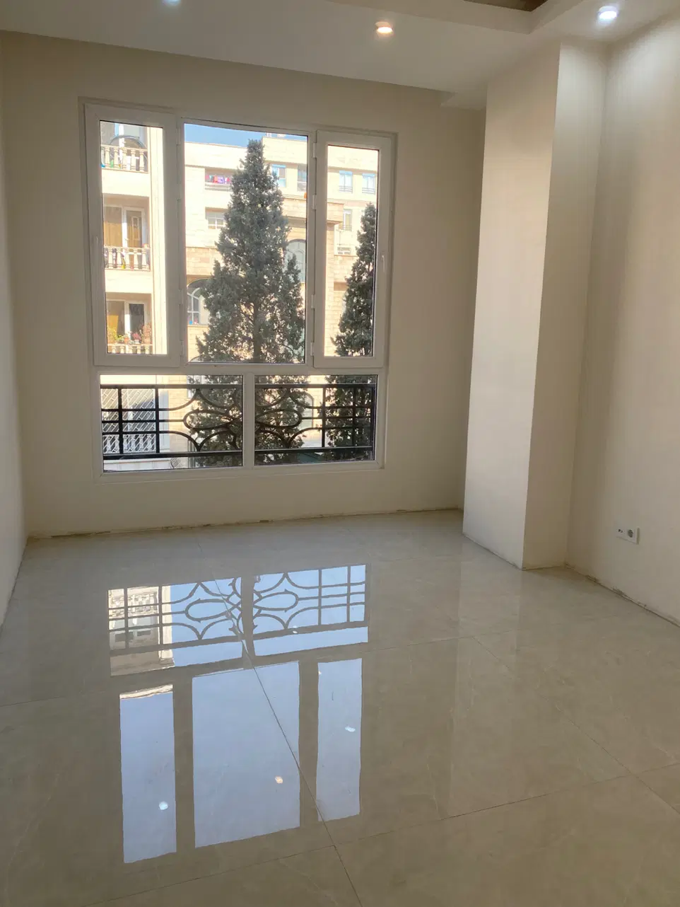 فردوس شرق نوساز ۱۱۵ متر(۲خواب)