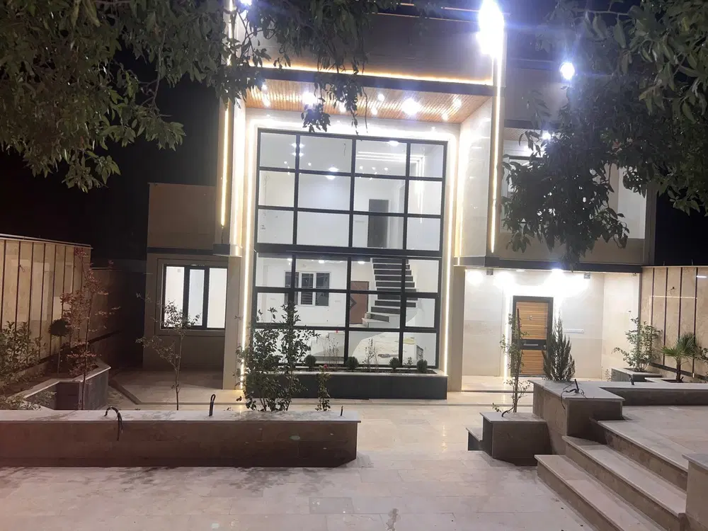 ویلا  ۲۴۰ متری دوبلکس