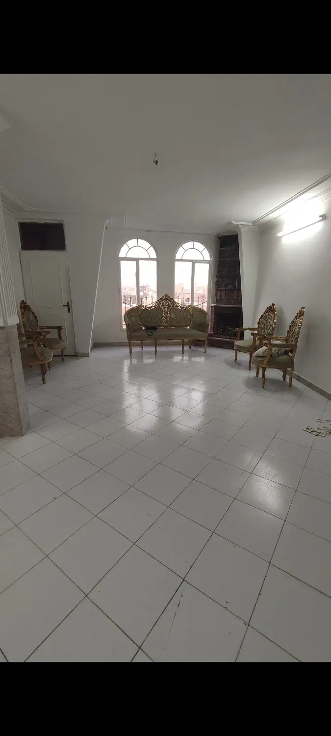 فروش ۶ واحد مسکونی از ۱۰ واحد یکجا خیابان همدانی