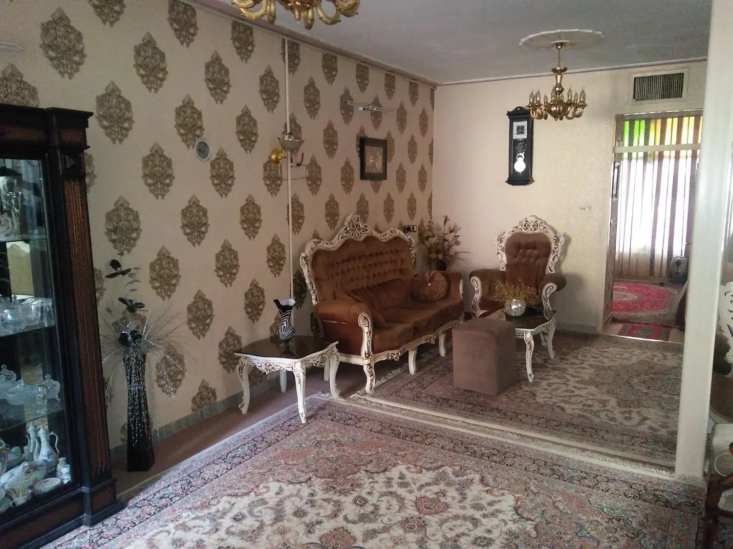 خانه ویلایی دو طبقه، سه واحد