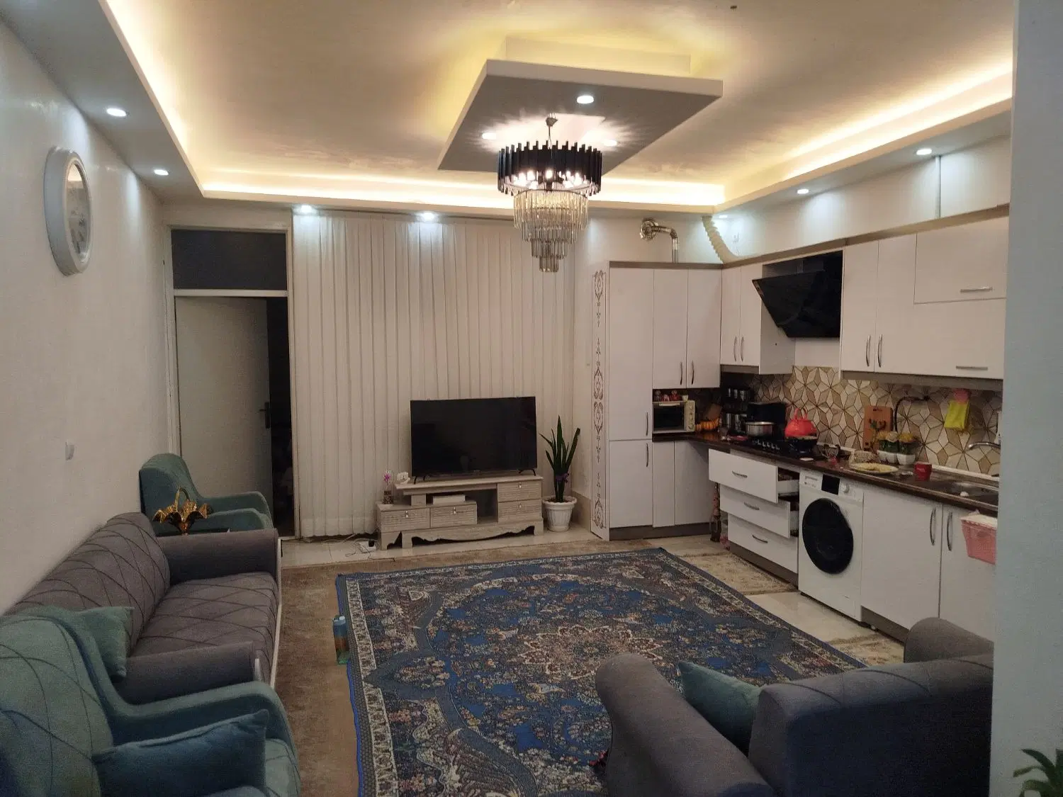 اجاره ۶۵متری طبقه همکف با جای پارک