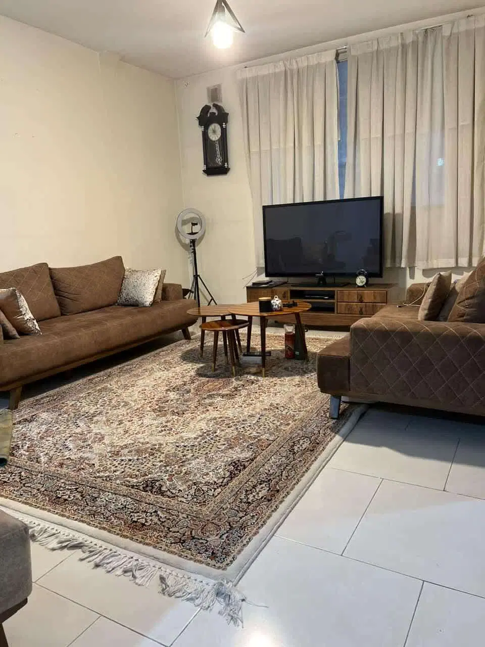 فروش واحد ۸۵ متری فول امکانات اختر شرقی