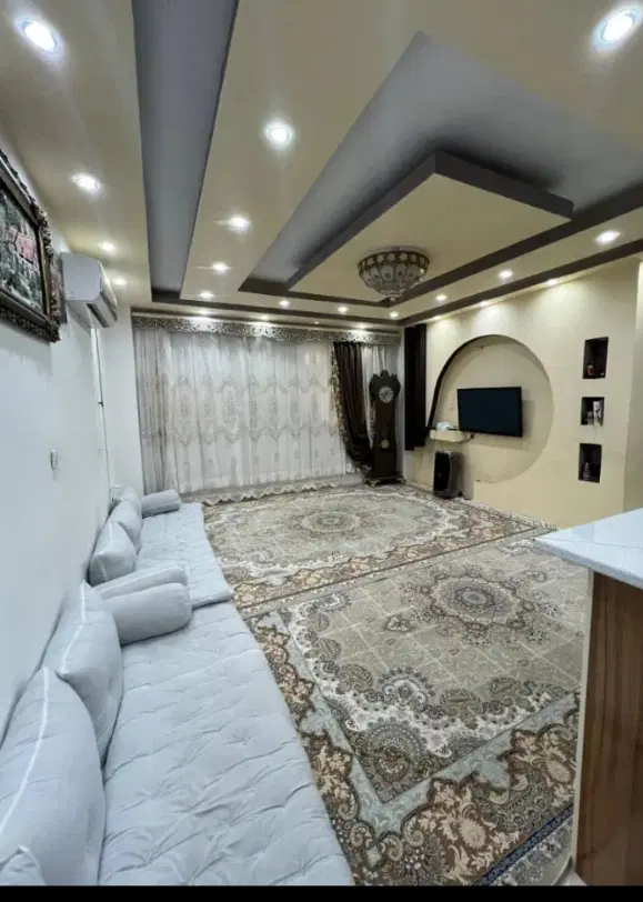 خانه فروشی ۳طبقه تکمیل دونبش دوکله ازادشهر