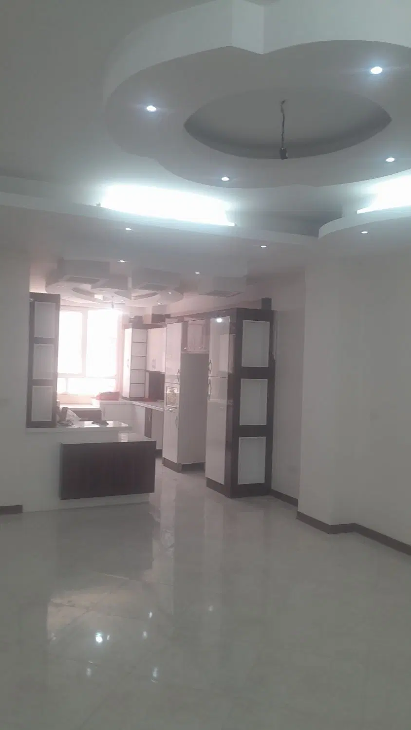 آپارتمان تک واحدی ۱۱۰ متری
