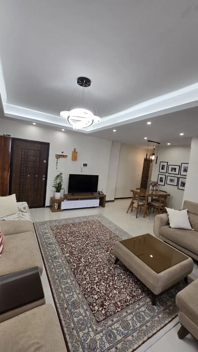 اپارتمان بالای شهرداری