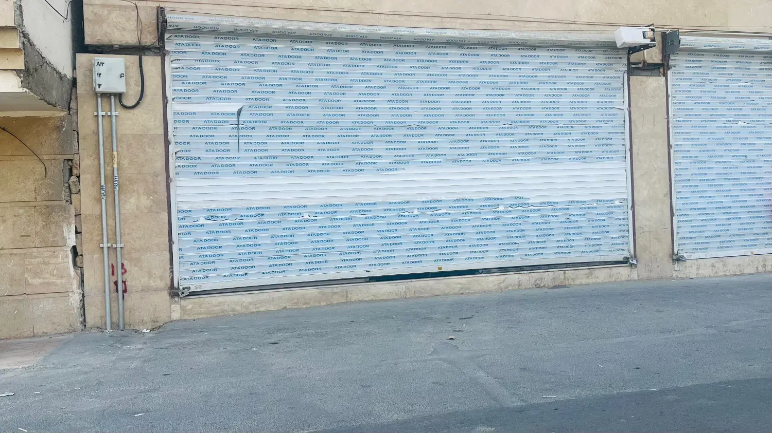 مغازه ۶۸ متری _ بر۸ متر_ سند دار