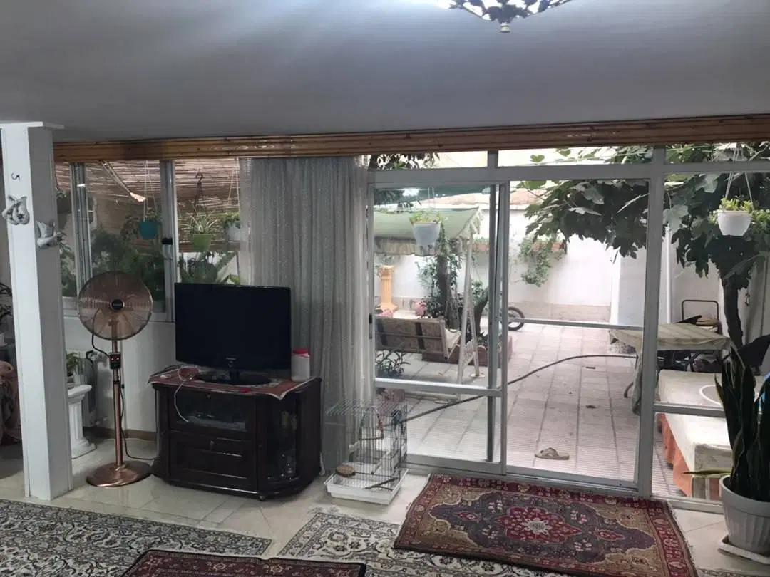اجاره یک واحد آپارتمان حیاط دار
