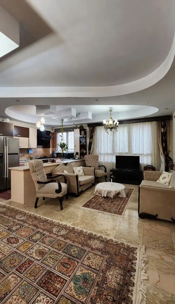 ۸۰متر ۲خواب چهارباغ آفتاب خالص