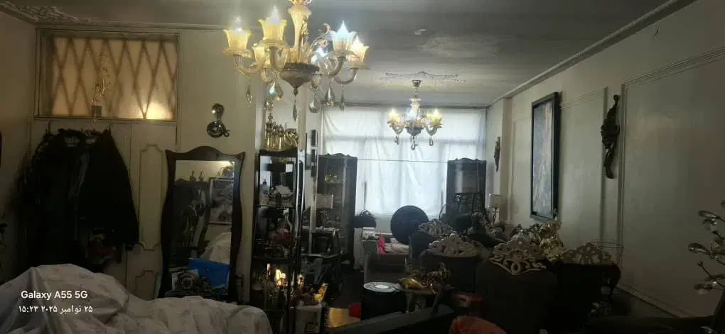 یک واحد ۶۰ متری طبقه دوم