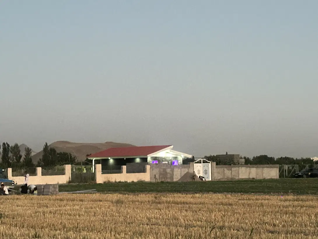 زمین زراعی مناسب باغچه و ویلاسازی با امکانات