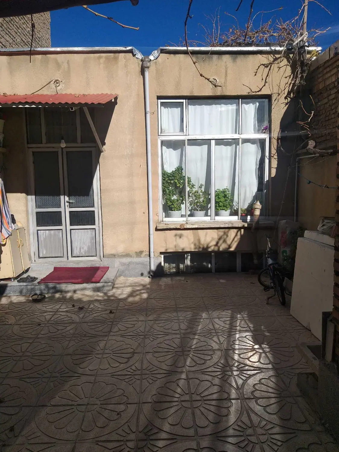 فروش منزل مسکونی یک طبقه