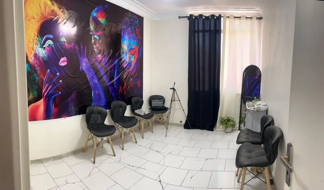 اجاره اتاق در سالن زیبایی در نازی آباد