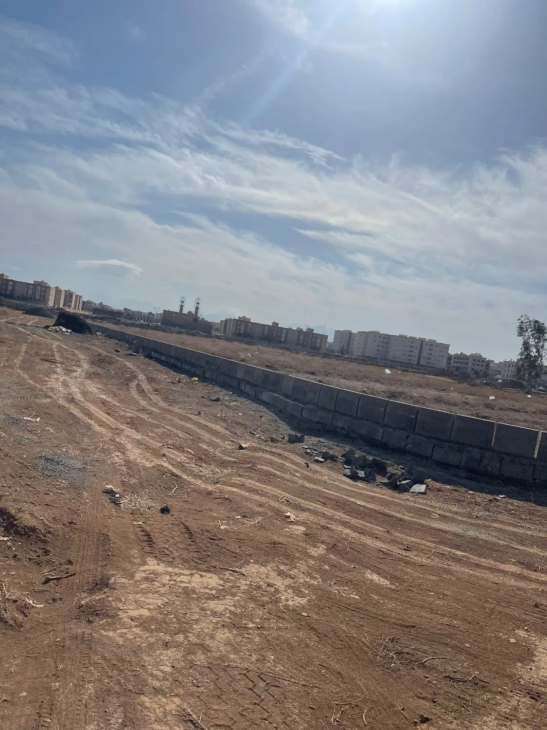 زمین مسکونی