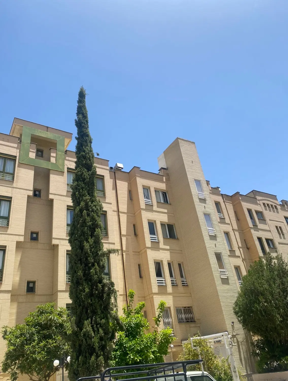 رهن کامل اپارتمان ۹۰ متری _ دو خواب _ چوگیاه