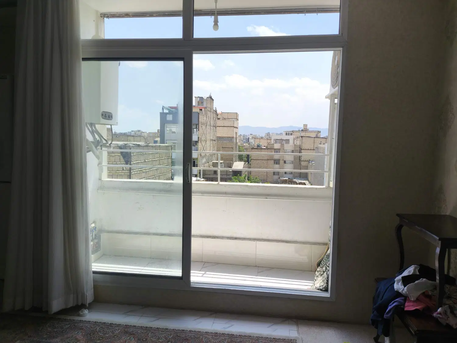 آپارتمان تک واحدی طبقه۴ با آسانسور پارکینگ اختصاصی