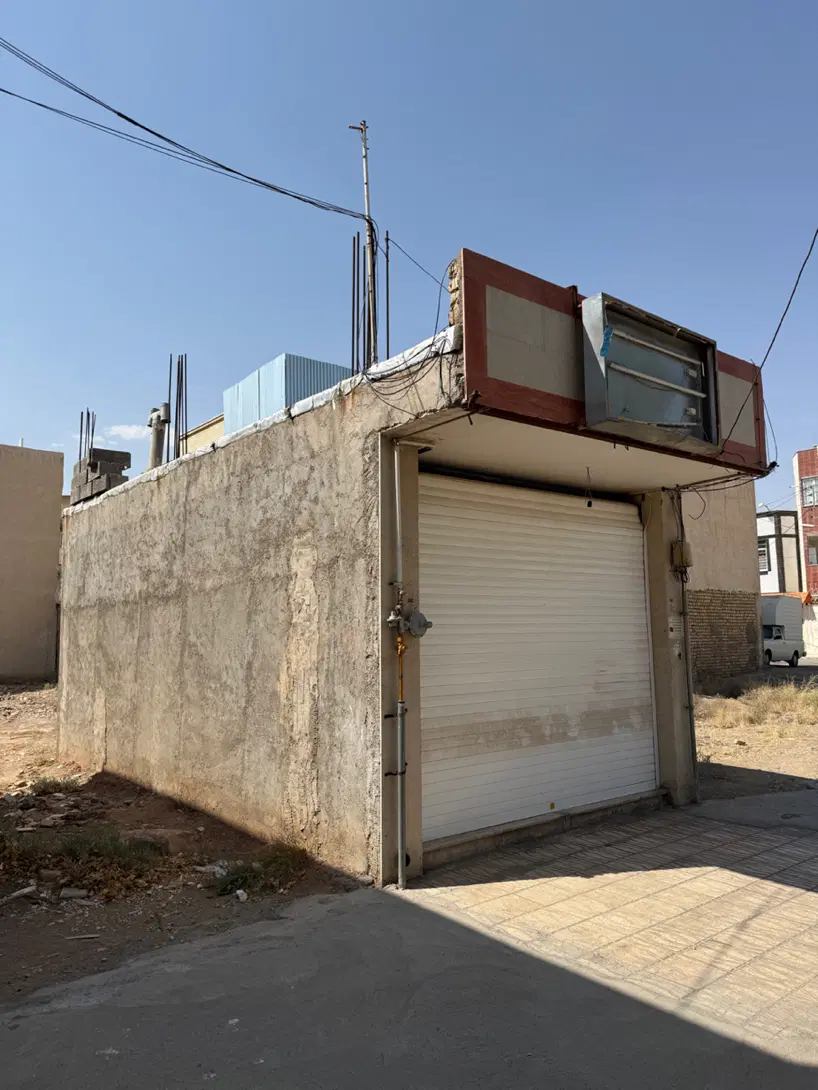 مغازه ۳۰ متری گلدیس