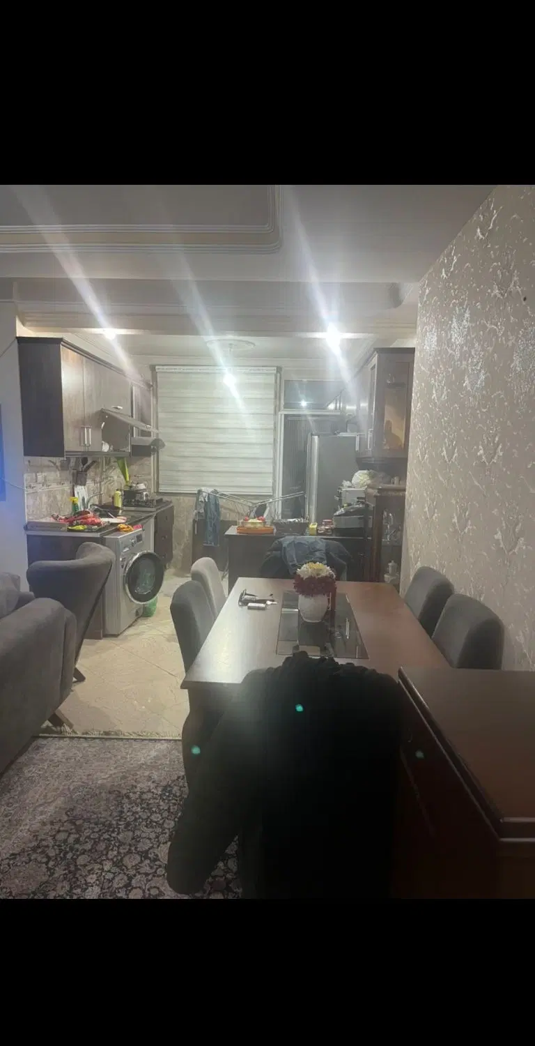کاشانی .تعاون .آلاله غربی ۷۰ متر ۲خ