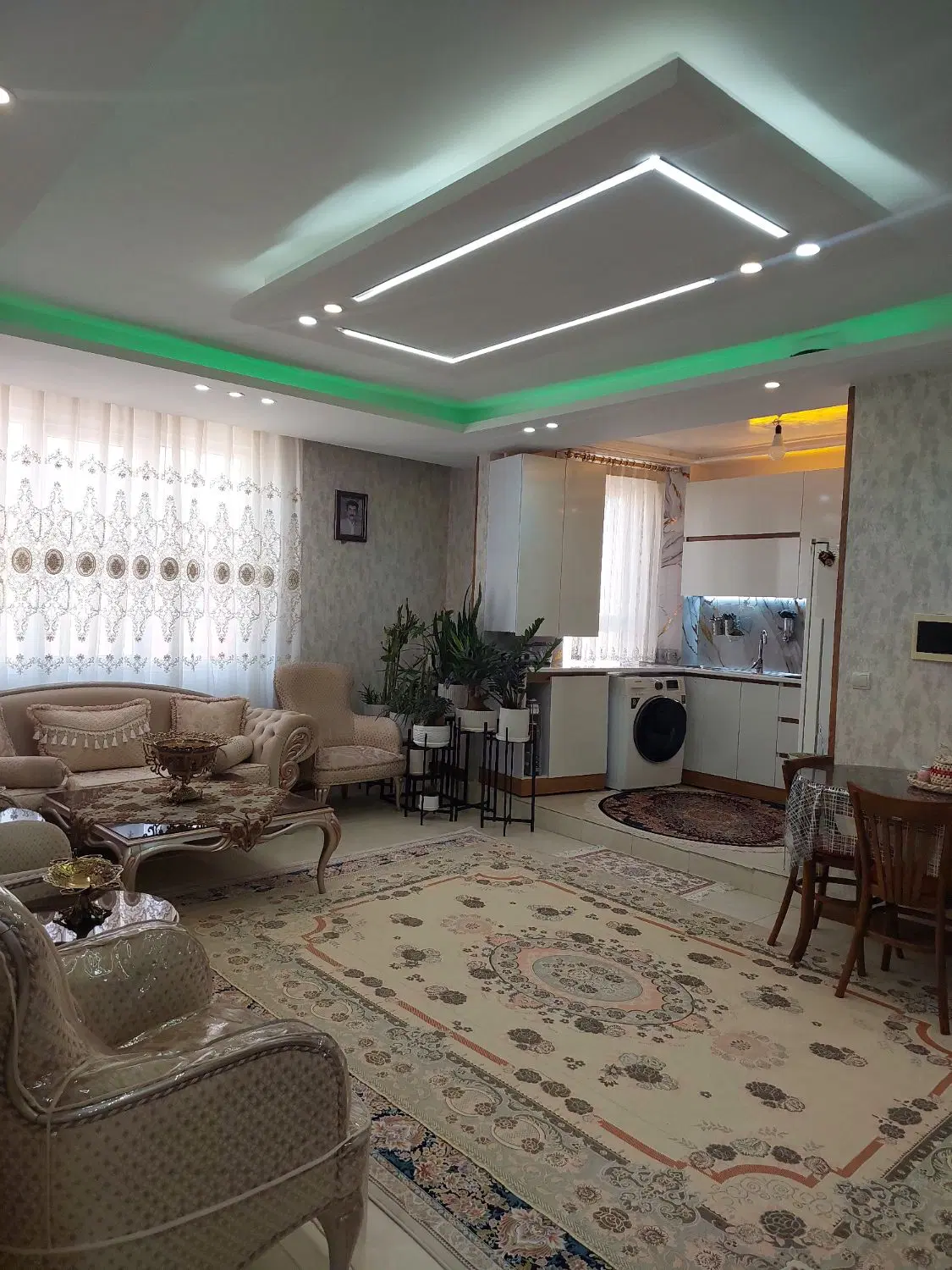 رهن کامل واحد در مهرگان.