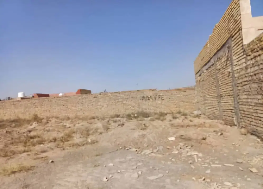 زمین فروشی