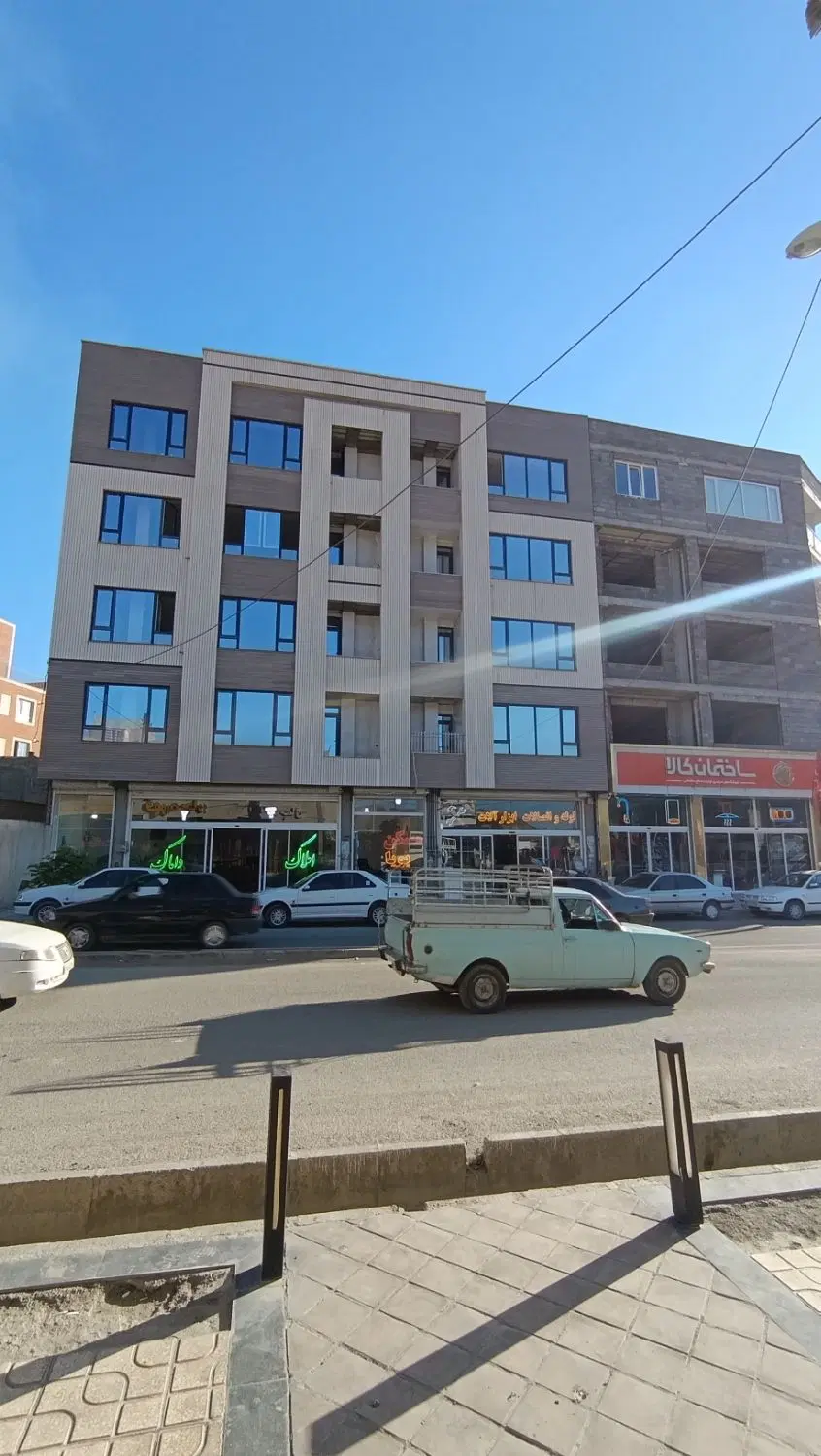 خانه 130 متری خیابان اصلی دوشان