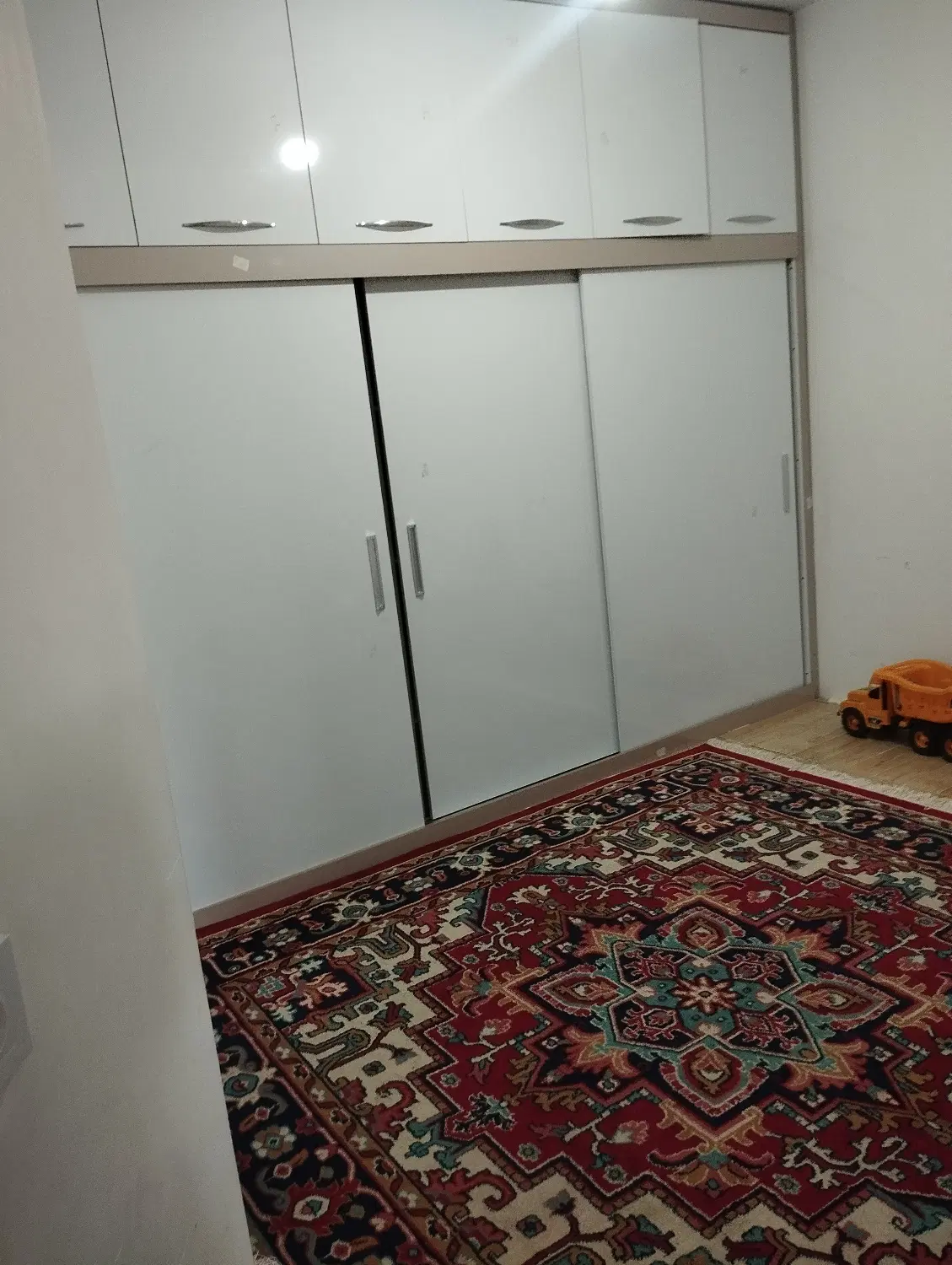 آپارتمان در خیابان اول اصولی